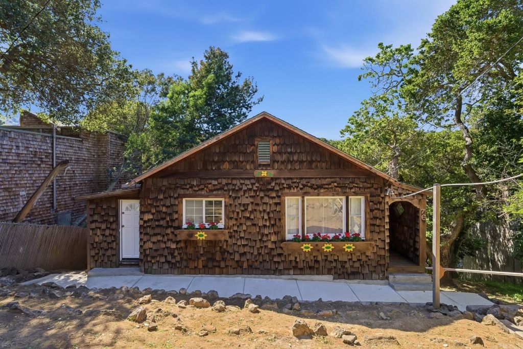 76 Fay Avenue, San Carlos, CA 94070