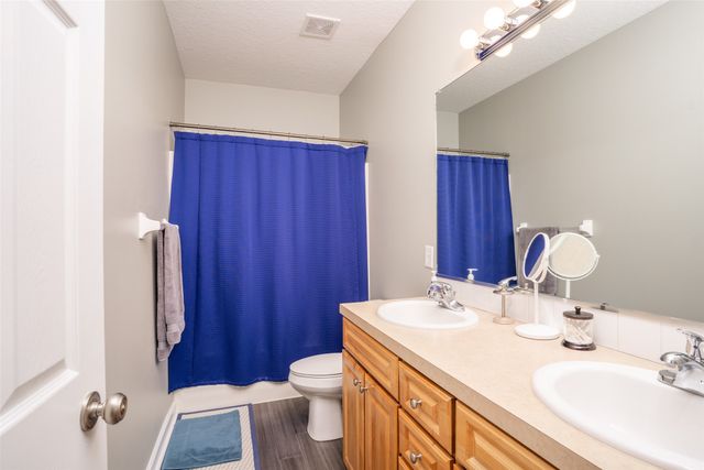 544 Kelsey Lane, Altoona, IA 50009