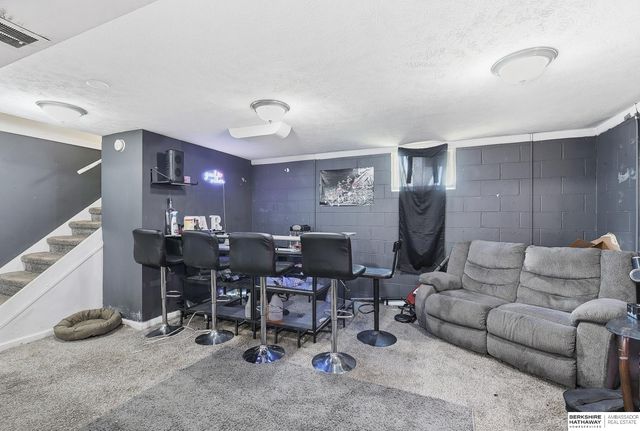 5121 N 53rd Street, Omaha, NE 68104