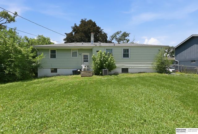 5121 N 53rd Street, Omaha, NE 68104