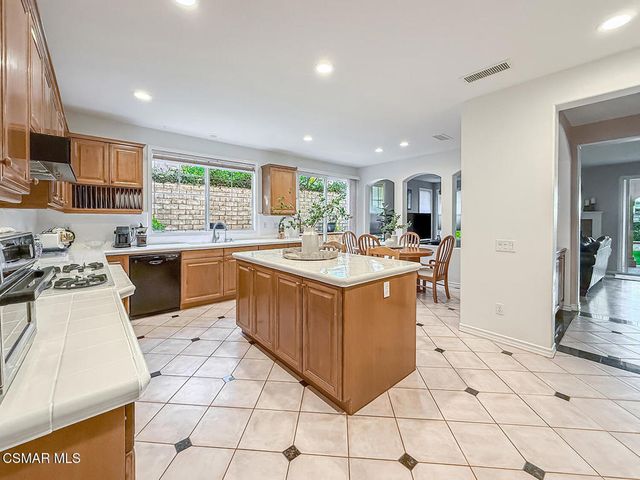 290 Culview Court, Simi Valley, CA 93065