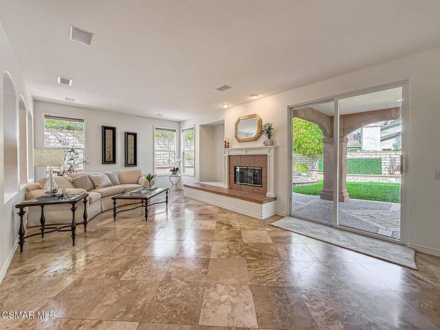 290 Culview Court, Simi Valley, CA 93065