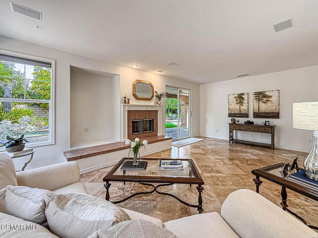 290 Culview Court, Simi Valley, CA 93065