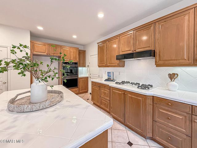 290 Culview Court, Simi Valley, CA 93065