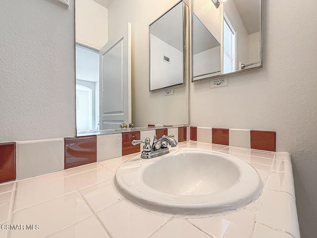 290 Culview Court, Simi Valley, CA 93065