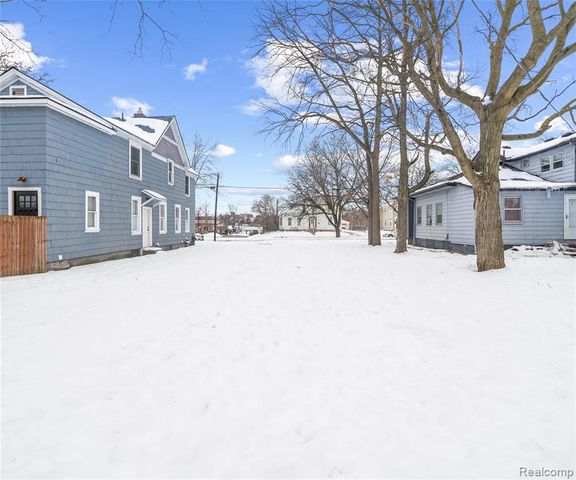 12 N River Street, Ypsilanti, MI 48198