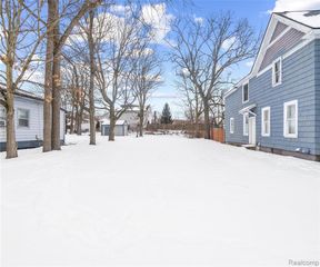 12 N River Street, Ypsilanti, MI 48198