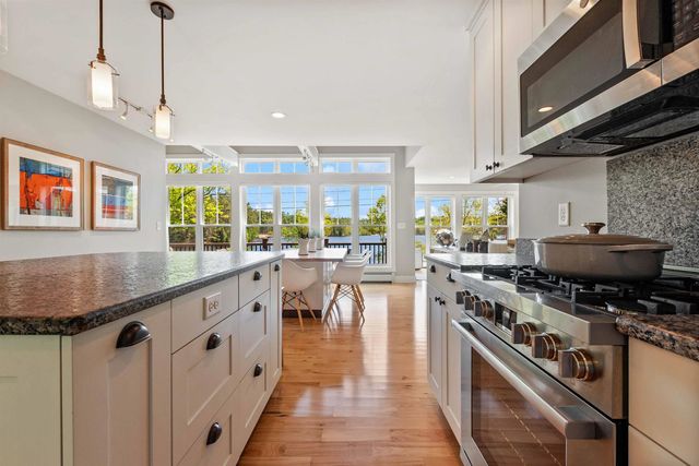9 Ice House Road, New London, NH 03257