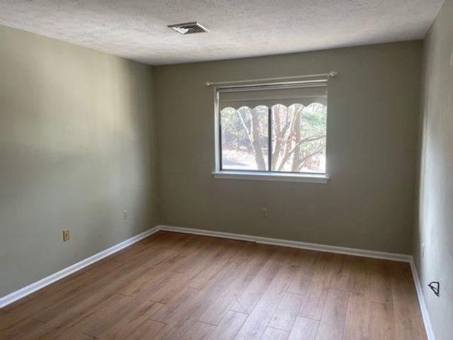 50 Steeplechase Ct 50, Haverhill, MA 01832