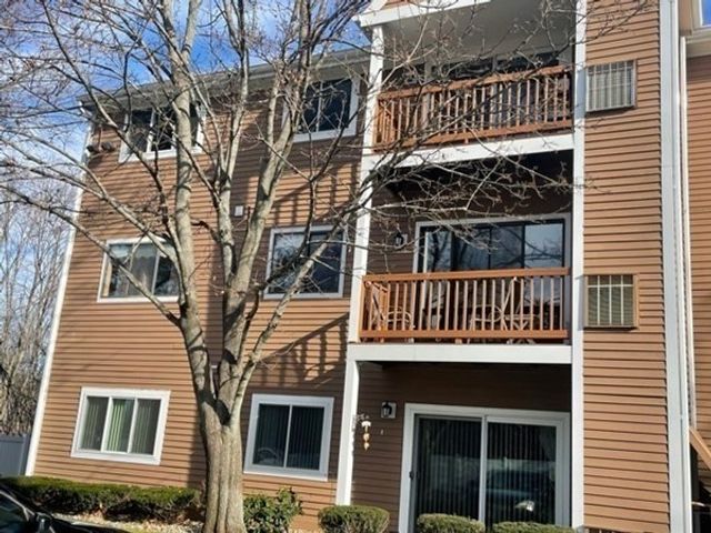 50 Steeplechase Ct 50, Haverhill, MA 01832