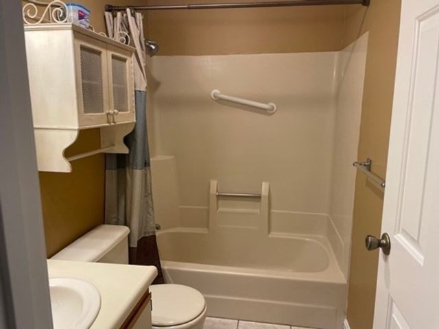 50 Steeplechase Ct 50, Haverhill, MA 01832