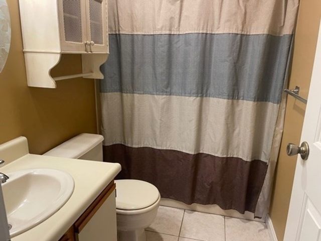 50 Steeplechase Ct 50, Haverhill, MA 01832