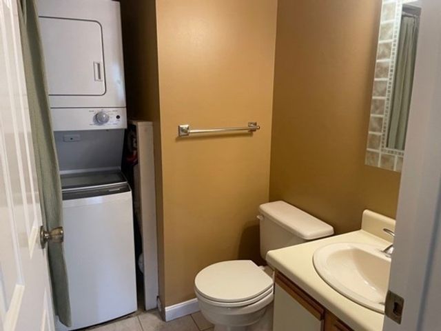 50 Steeplechase Ct 50, Haverhill, MA 01832