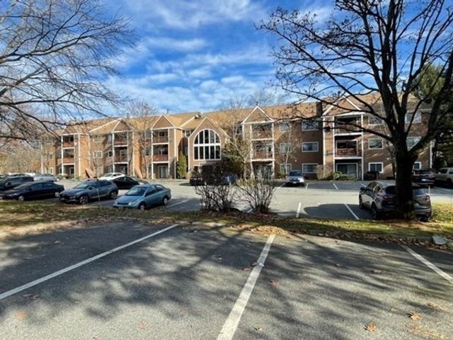 50 Steeplechase Ct 50, Haverhill, MA 01832