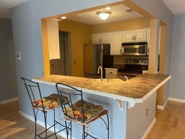 50 Steeplechase Ct 50, Haverhill, MA 01832