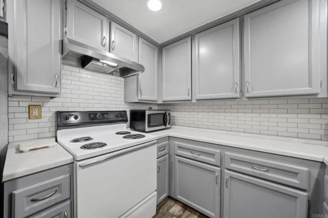 110 N 2nd Avenue 30, Chula Vista, CA 91910