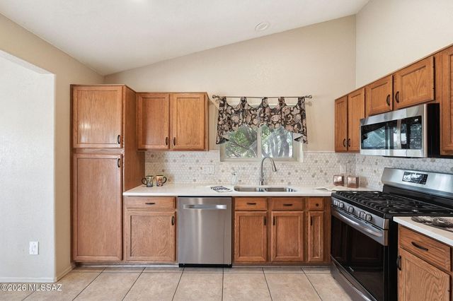 4530 W Lord Redman Loop, Tucson, AZ 85741