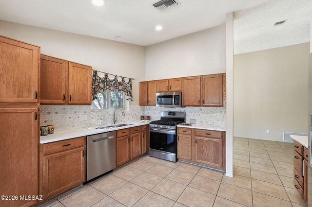 4530 W Lord Redman Loop, Tucson, AZ 85741