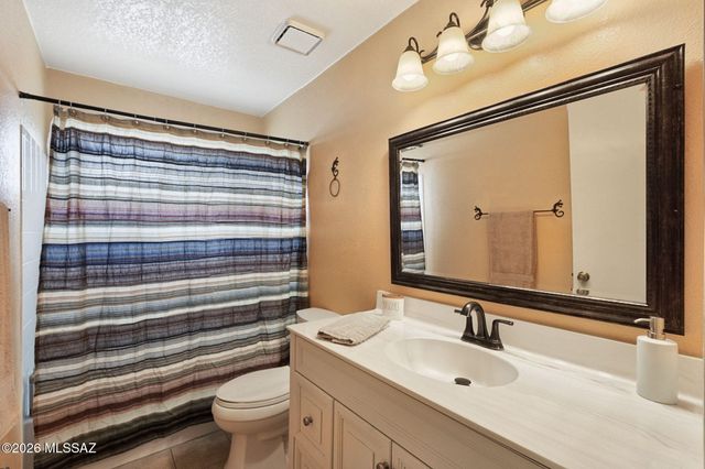 4530 W Lord Redman Loop, Tucson, AZ 85741