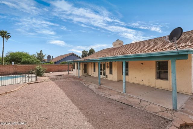 4530 W Lord Redman Loop, Tucson, AZ 85741