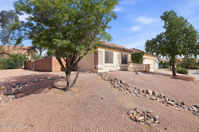 4530 W Lord Redman Loop, Tucson, AZ 85741