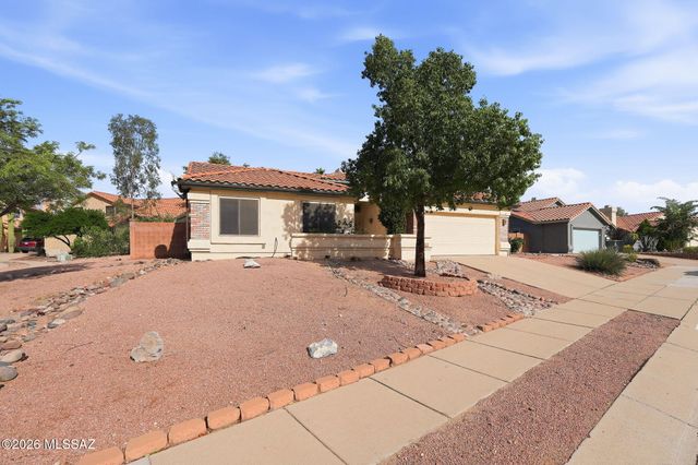 4530 W Lord Redman Loop, Tucson, AZ 85741