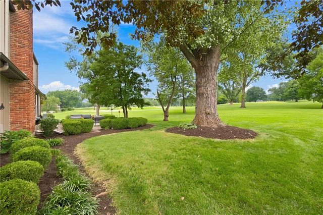 12855 Sagamore Road, Leawood, KS 66209