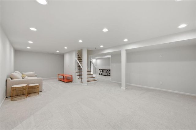 12855 Sagamore Road, Leawood, KS 66209