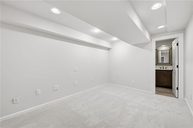 12855 Sagamore Road, Leawood, KS 66209