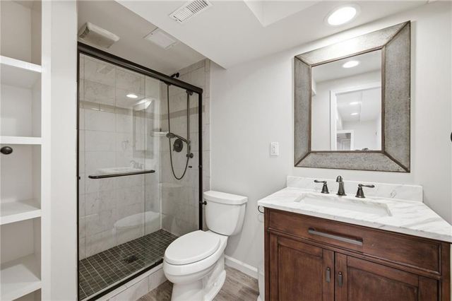 12855 Sagamore Road, Leawood, KS 66209