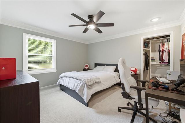12855 Sagamore Road, Leawood, KS 66209