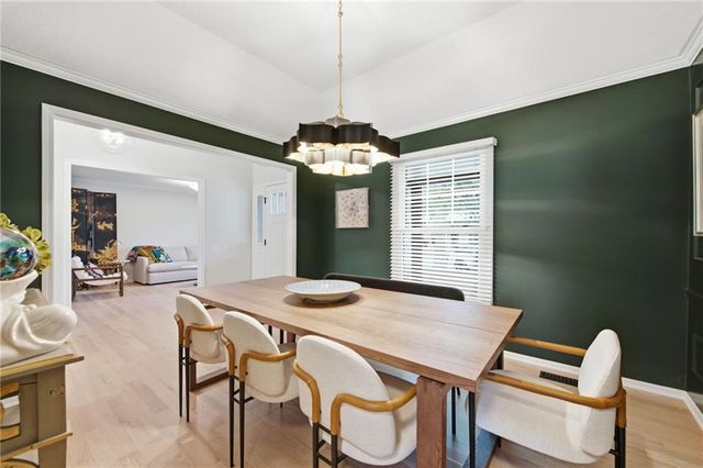 12855 Sagamore Road, Leawood, KS 66209