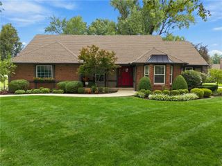 12855 Sagamore Road, Leawood, KS 66209