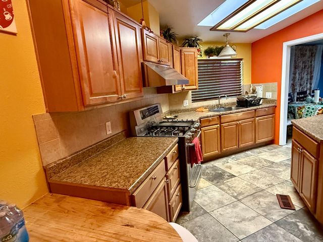 2200 Sutter Avenue, San Pablo, CA 94806