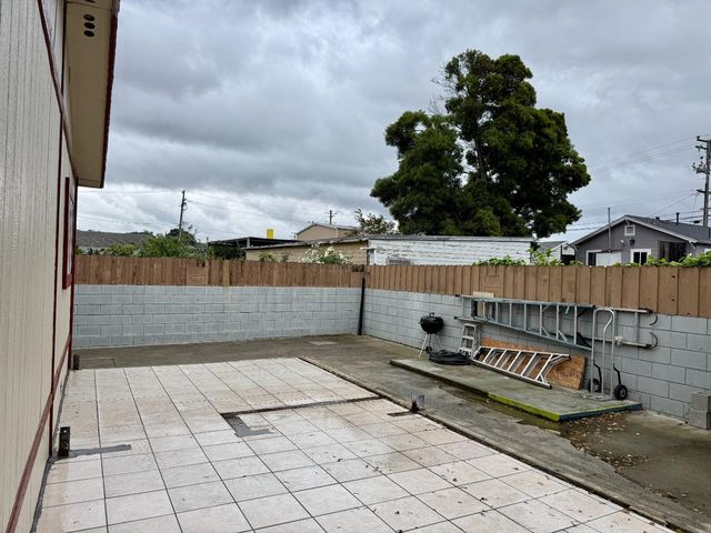 2200 Sutter Avenue, San Pablo, CA 94806