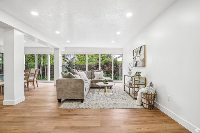 7312 S 2980 E, Cottonwood Heights, UT 84121