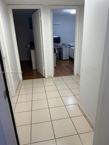 1656 W 57th Ter, Hialeah, FL 33012