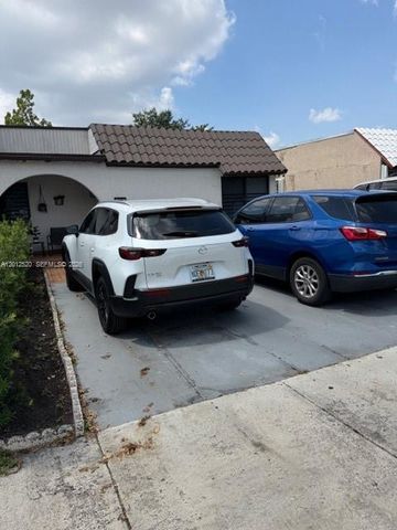 1656 W 57th Ter, Hialeah, FL 33012