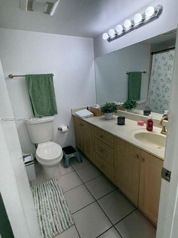 1656 W 57th Ter, Hialeah, FL 33012