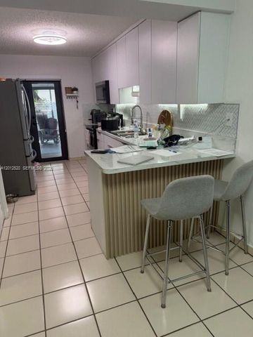 1656 W 57th Ter, Hialeah, FL 33012
