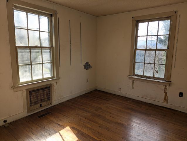 418 College Street, Dayton, TN 37321