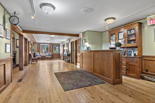 149 E Harbor Highway, Maple City, MI 49664