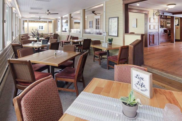 149 E Harbor Highway, Maple City, MI 49664