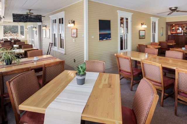 149 E Harbor Highway, Maple City, MI 49664