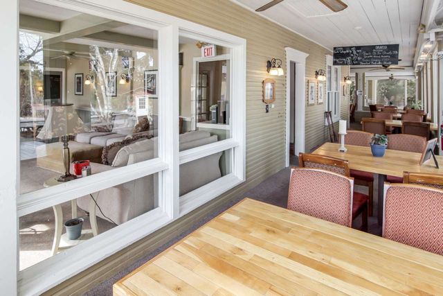 149 E Harbor Highway, Maple City, MI 49664