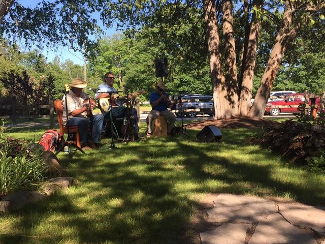 149 E Harbor Highway, Maple City, MI 49664