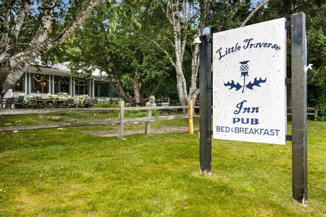 149 E Harbor Highway, Maple City, MI 49664