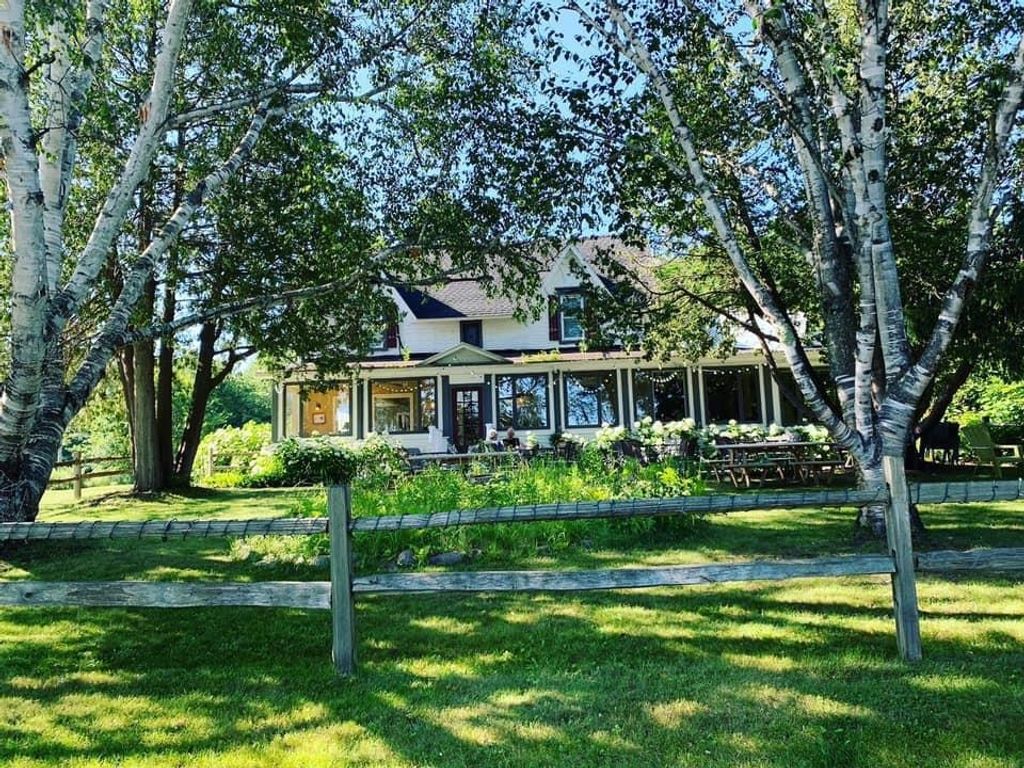 149 E Harbor Highway, Maple City, MI 49664