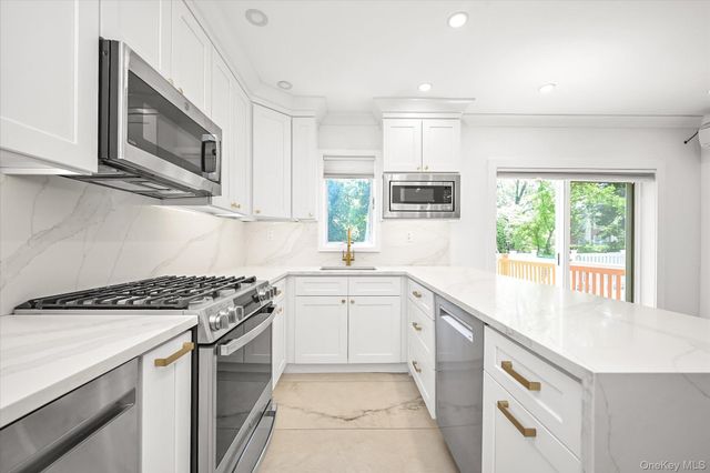 138-08 76th Avenue, Kew Garden Hills, NY 11367