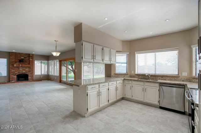 151 E JEANINE Drive, Tempe, AZ 85284